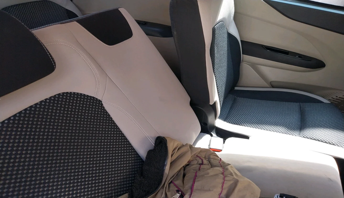 2019 Renault TRIBER RXZ, Petrol, Manual, 90,336 km, interior