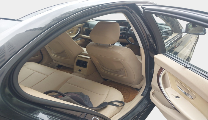 2013 BMW 3 Series 320d, Diesel, Automatic, 68,151 km, interior