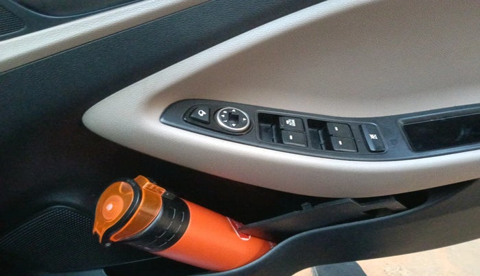 2017 Hyundai Elite i20 SPORTZ 1.4 CRDI, Diesel, Manual, 1,22,499 km, interior