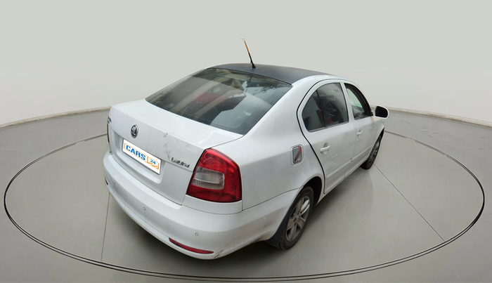 2010 Skoda Laura AMBITION 1.8 TSI, Petrol, Manual, 1,01,575 km, exterior