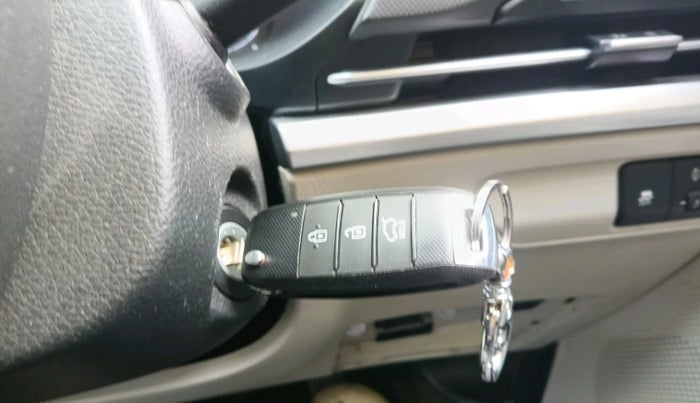 2023 KIA CARENS PRESTIGE 1.5 DIESEL 7 STR, Diesel, Manual, 55,098 km, interior