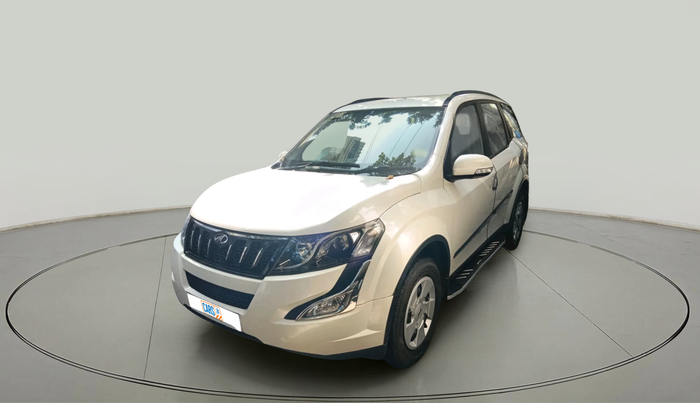 2017 Mahindra XUV500 W6, Diesel, Manual, 95,783 km, exterior