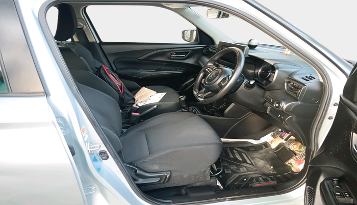 2024 Maruti Swift VXi (O), Petrol, Manual, 13,562 km, interior