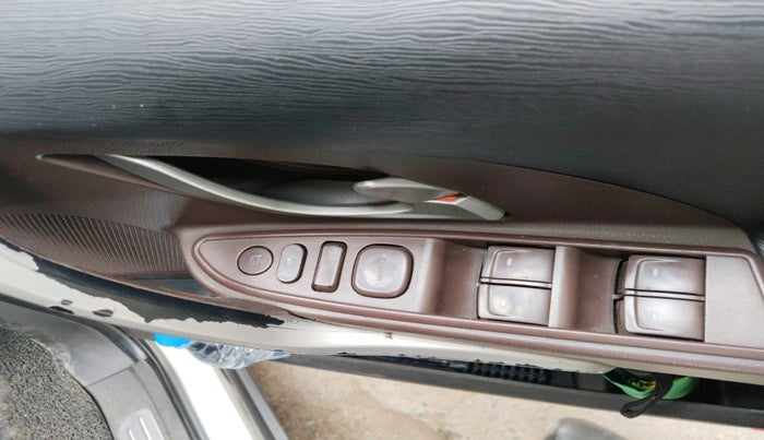 2013 Mahindra XUV500 W8, Diesel, Manual, 96,308 km, interior