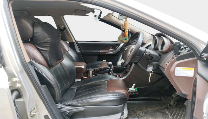 2013 Mahindra XUV500 W8, Diesel, Manual, 96,308 km, interior