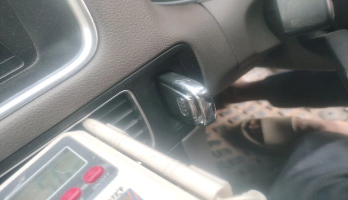 2013 Audi Q5 2.0 TDI QUATTRO, Diesel, Automatic, 99,012 km, interior