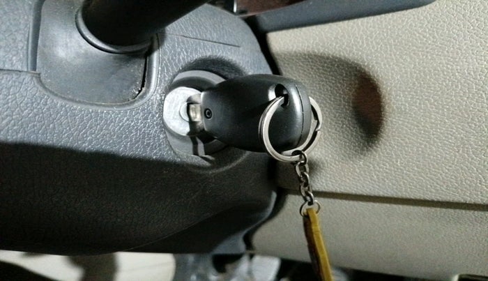 2011 Mahindra Verito 1.5 D4 BS III, Diesel, Manual, 1,45,175 km, interior