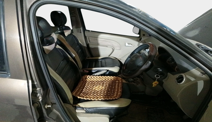 2011 Mahindra Verito 1.5 D4 BS III, Diesel, Manual, 1,45,175 km, interior