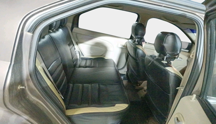 2011 Mahindra Verito 1.5 D4 BS III, Diesel, Manual, 1,45,175 km, interior