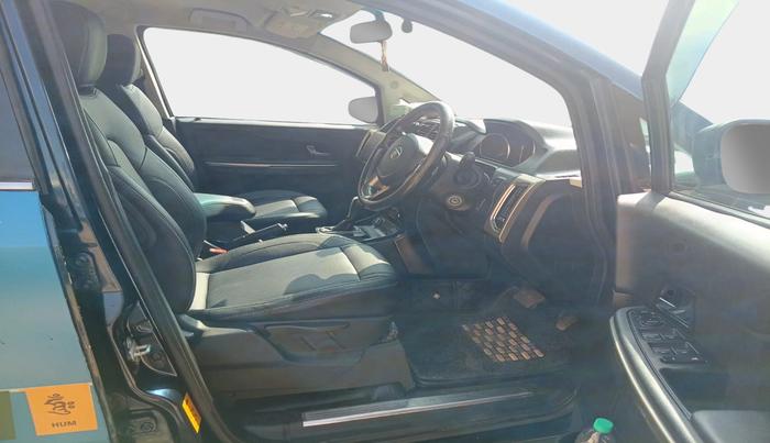 2017 Tata Hexa XTA 4X2 7 STR, Diesel, Automatic, 1,17,561 km, interior