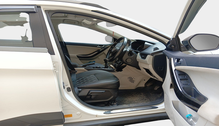 2022 Tata NEXON XZ PLUS PETROL SUNROOF, Petrol, Manual, 20,245 km, interior