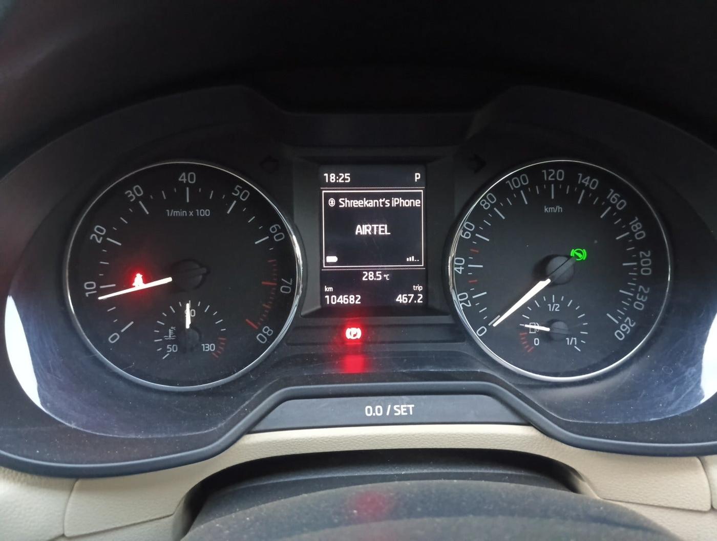 2016 Skoda Octavia STYLE PLUS AT 1.8 TSI, Petrol, Automatic, 1,04,682 km, interior
