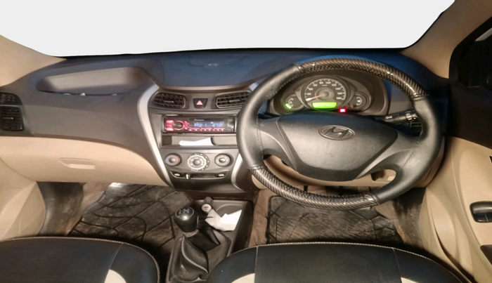 2016 Hyundai Eon ERA +, Petrol, Manual, 70,378 km, interior