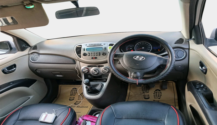 2014 Hyundai i10 SPORTZ 1.1, Petrol, Manual, 1,02,993 km, interior