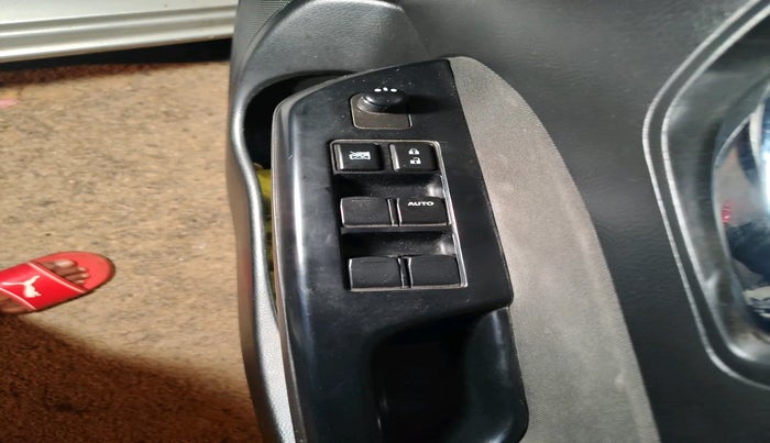 2011 Maruti Swift ZDI, Diesel, Manual, 1,07,409 km, interior