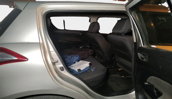 2011 Maruti Swift ZDI, Diesel, Manual, 1,07,409 km, interior