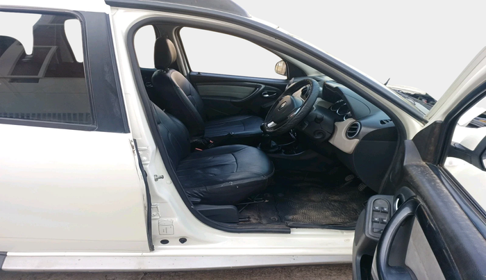 2015 Renault Duster 110 PS RXZ DIESEL, Diesel, Manual, 95,000 km, interior