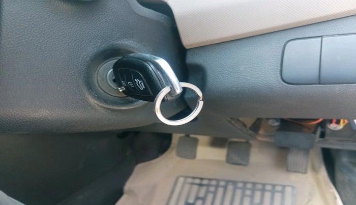 2015 Hyundai Xcent S 1.2, Petrol, Manual, 97,225 km, interior