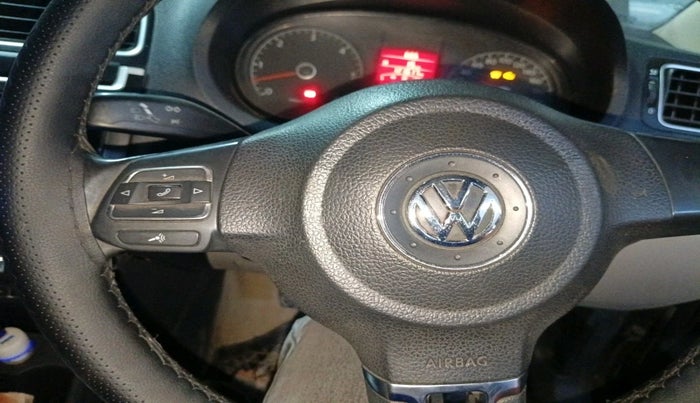 2013 Volkswagen Polo HIGHLINE DIESEL, Diesel, Manual, 1,21,617 km, interior