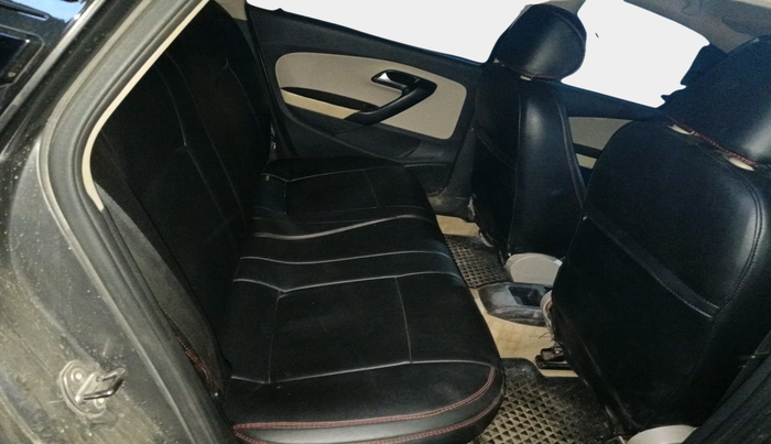 2013 Volkswagen Polo HIGHLINE DIESEL, Diesel, Manual, 1,21,617 km, interior