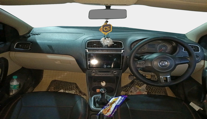 2013 Volkswagen Polo HIGHLINE DIESEL, Diesel, Manual, 1,21,617 km, interior