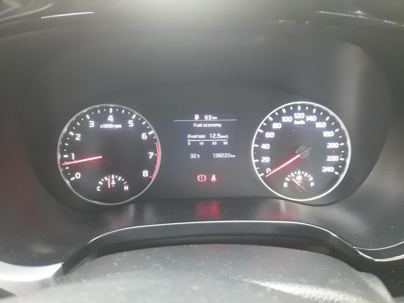 2021 KIA SELTOS HTK PLUS 1.5, Petrol, Manual, 1,38,220 km, interior