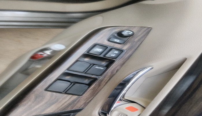 2021 Maruti Ertiga ZXI+ SHVS, Petrol, Manual, 25,874 km, interior