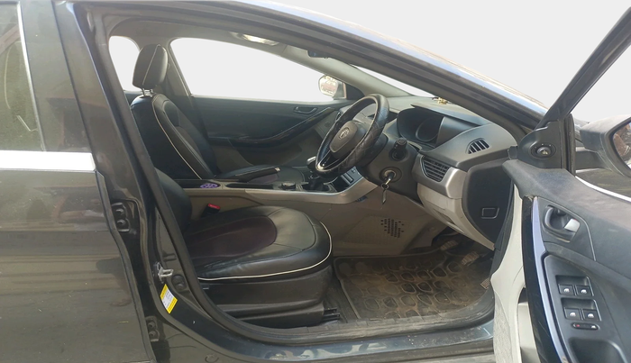 2018 Tata NEXON XM PETROL, Petrol, Manual, 82,559 km, interior