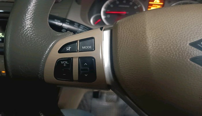 2015 Maruti Ertiga ZXI, Petrol, Manual, 66,540 km, interior