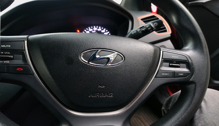 2016 Hyundai i20 Active 1.2 S, Petrol, Manual, 1,22,044 km, interior