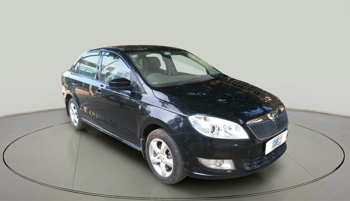 2014 Skoda Rapid ELEGANCE 1.6 MPI MT, Petrol, Manual, 1,00,424 km, exterior