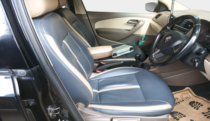 2014 Skoda Rapid ELEGANCE 1.6 MPI MT, Petrol, Manual, 1,00,424 km, interior