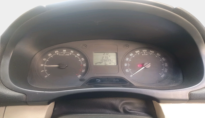 2011 Skoda Fabia AMBITION 1.2 TDI, Diesel, Manual, 1,09,899 km, interior