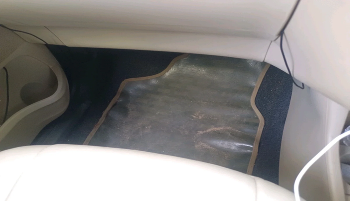 2011 Skoda Fabia AMBITION 1.2 TDI, Diesel, Manual, 1,09,899 km, interior