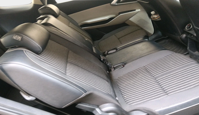 2023 KIA CARENS  PRESTIGE PLUS 1.5 TURBO PETROL DCT 7 STR, Petrol, Automatic, 28,832 km, interior