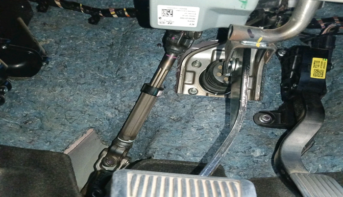 2023 KIA CARENS  PRESTIGE PLUS 1.5 TURBO PETROL DCT 7 STR, Petrol, Automatic, 28,832 km, interior