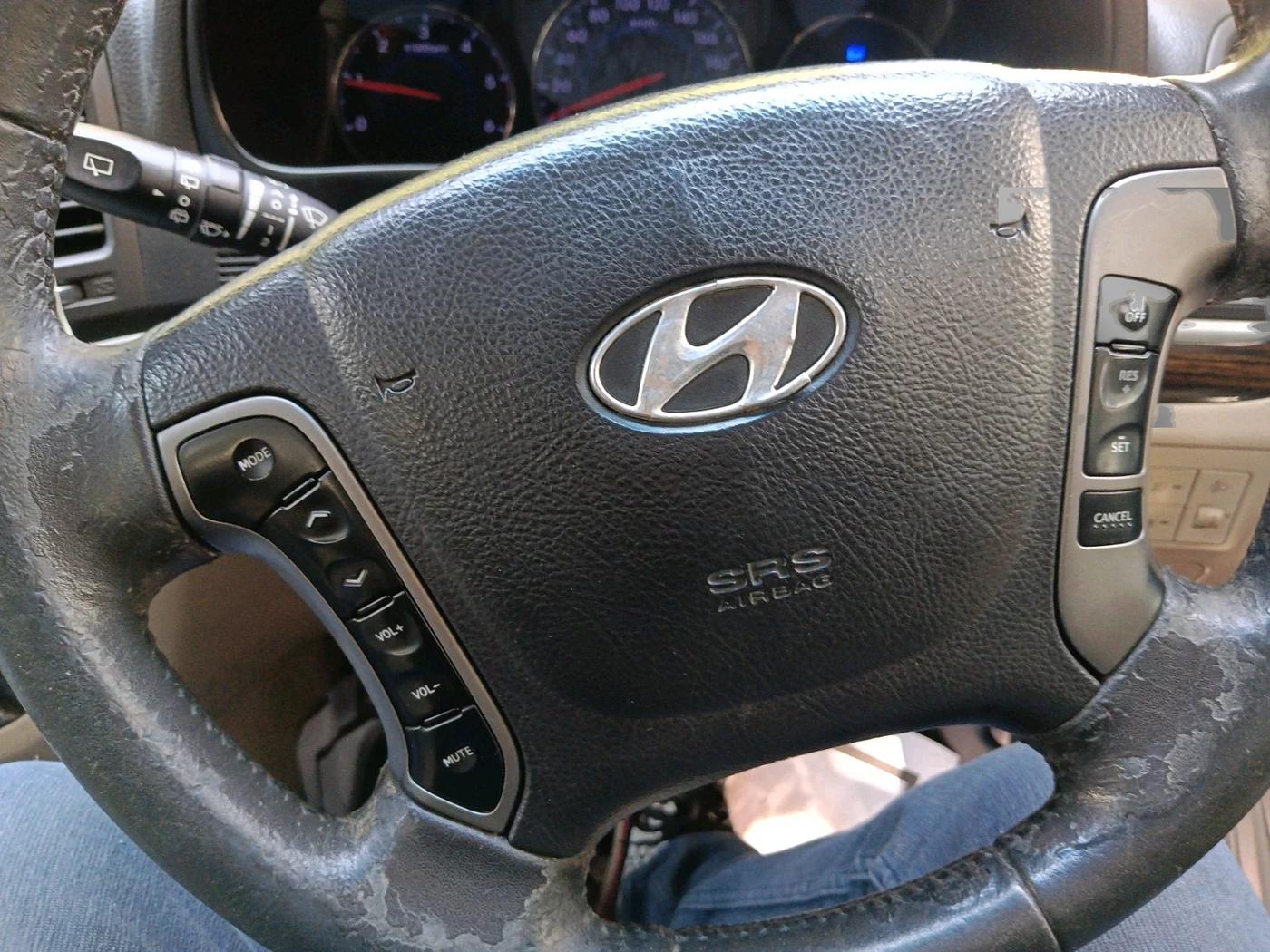 2012 Hyundai Santa Fe 4 WD AT, Diesel, Automatic, 1,71,670 km, interior