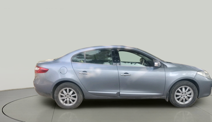 2011 Renault Fluence 2.0 E4 AT, Petrol, Automatic, 95,539 km, exterior