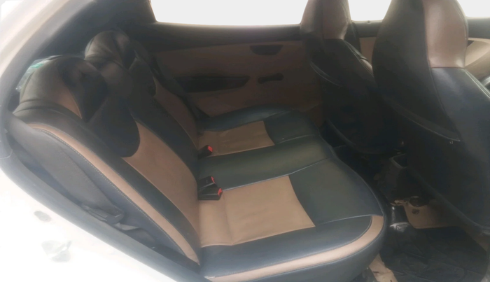 2015 Hyundai Eon MAGNA +, Petrol, Manual, 32,972 km, interior