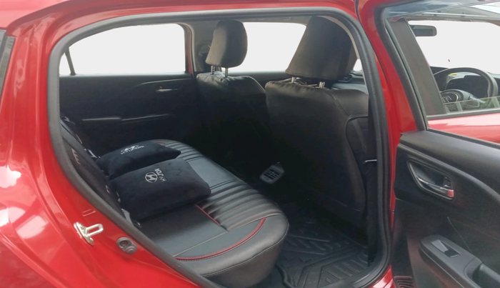 2024 Maruti Swift ZXi AMT, Petrol, Automatic, 2,430 km, interior