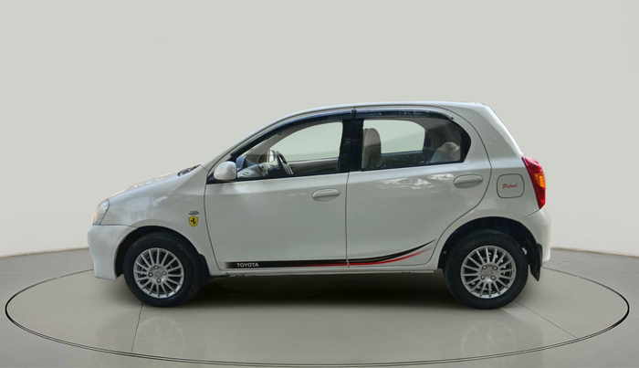 2013 Toyota Etios Liva V, Petrol, Manual, 98,759 km, exterior