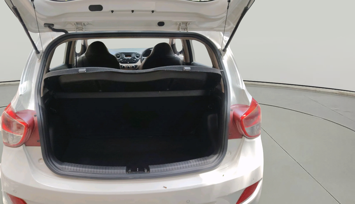2016 Hyundai Grand i10 SPORTZ 1.2 KAPPA VTVT, Petrol, Manual, 39,372 km, exterior