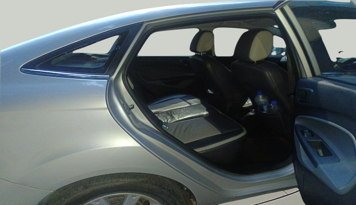 2011 Ford Fiesta TITANIUM PETROL, Petrol, Manual, 1,47,599 km, interior