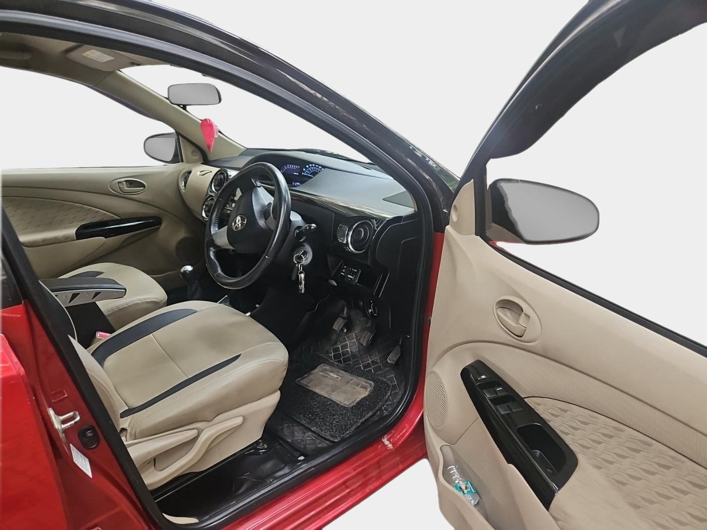 2019 Toyota Etios Liva VX DUAL TONE, Petrol, Manual, 41,884 km, interior