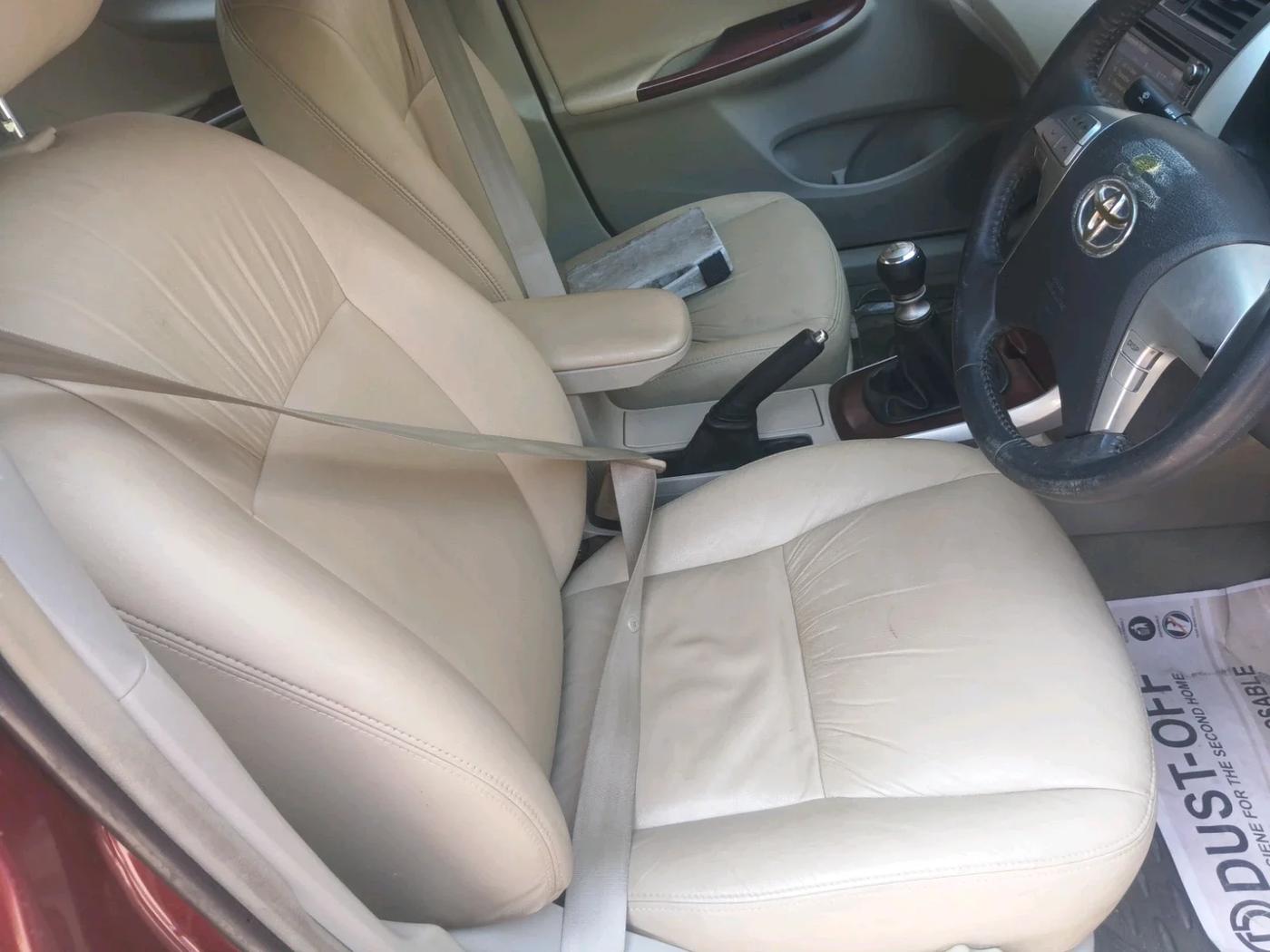 2011 Toyota Corolla Altis G PETROL, Petrol, Manual, 29,413 km, interior
