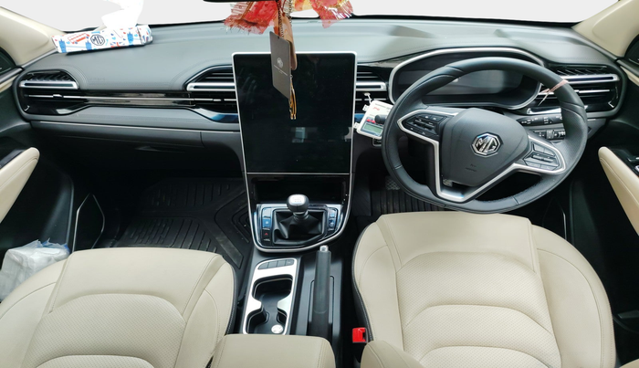 2023 MG HECTOR SMART PRO 1.5 TURBO MT PETROL, Petrol, Manual, 8,200 km, interior