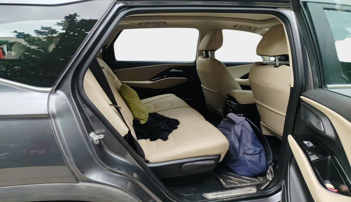 2023 MG HECTOR SMART PRO 1.5 TURBO MT PETROL, Petrol, Manual, 8,200 km, interior