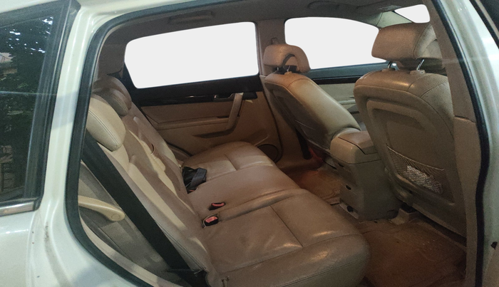 2010 Chevrolet Captiva LTZ AWD AT, Diesel, Automatic, 1,46,514 km, interior
