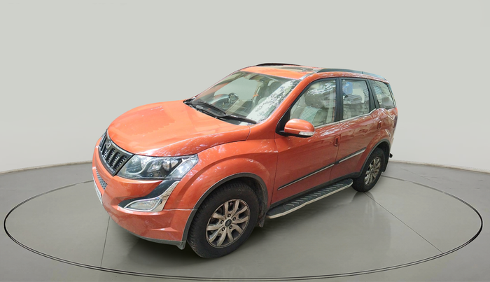 2016 Mahindra XUV500 W10, Diesel, Manual, 98,338 km, exterior