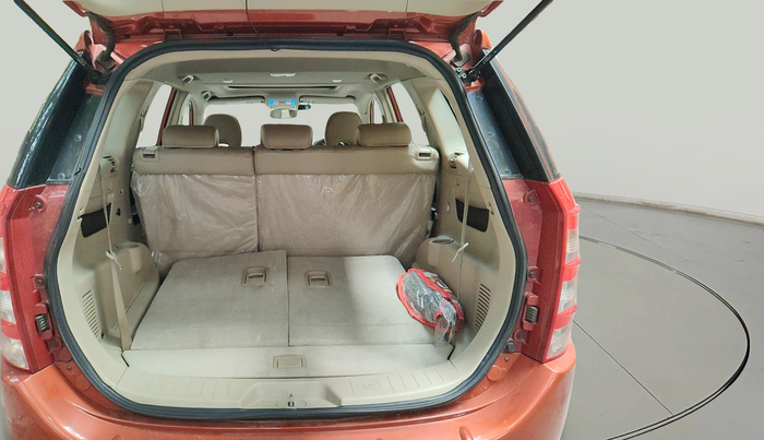 2016 Mahindra XUV500 W10, Diesel, Manual, 98,338 km, exterior